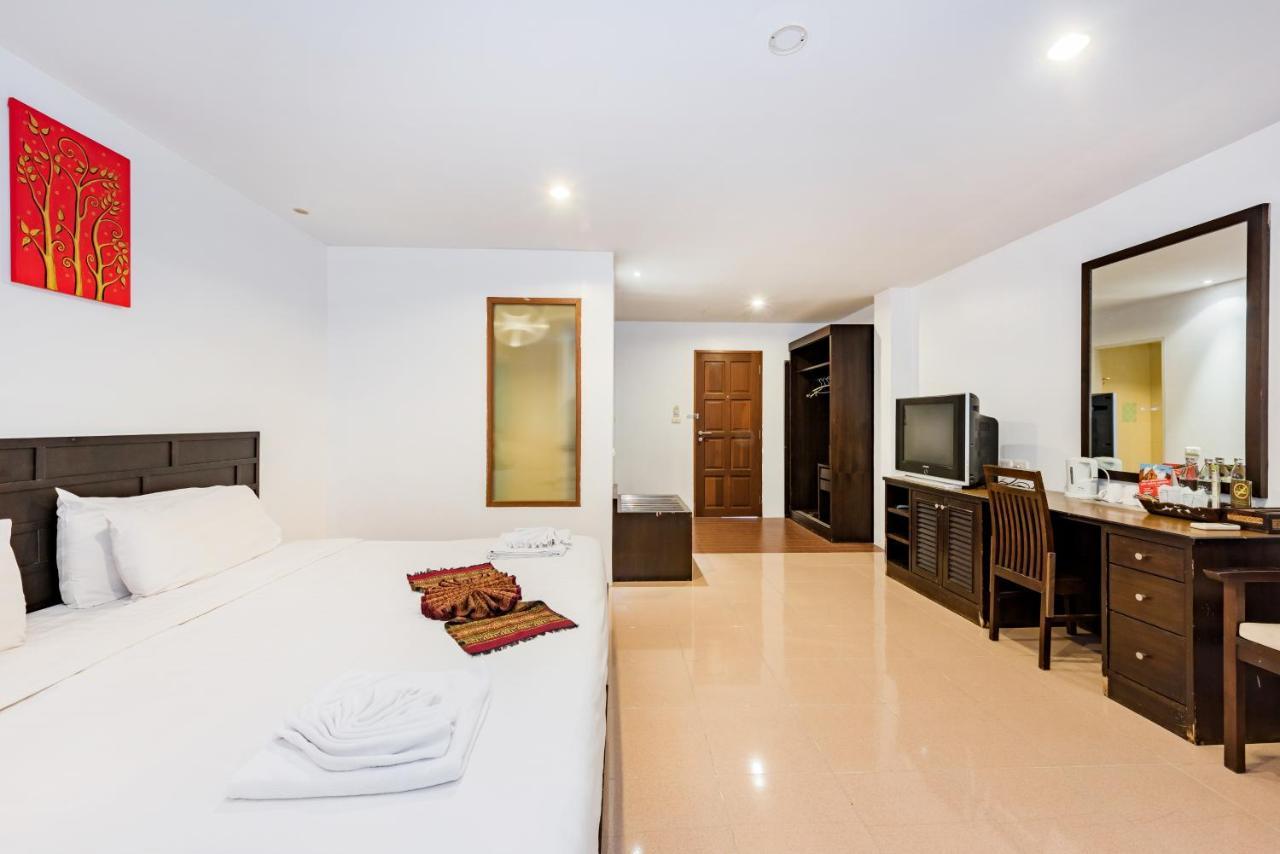 My Hotel Phuket Patong Exteriör bild