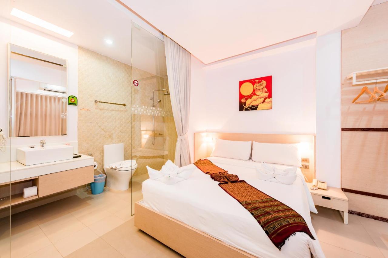 My Hotel Phuket Patong Exteriör bild