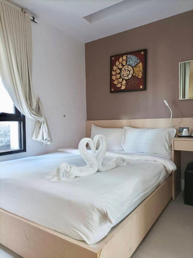 My Hotel Phuket Patong Exteriör bild