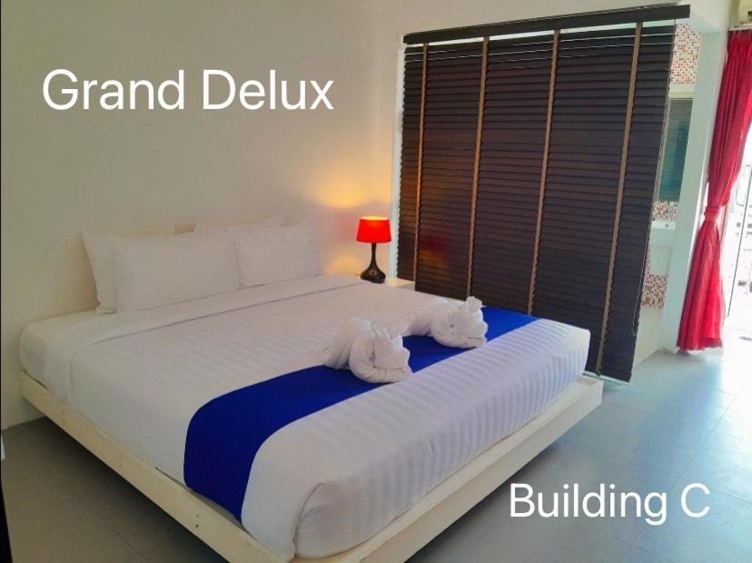 My Hotel Phuket Patong Exteriör bild